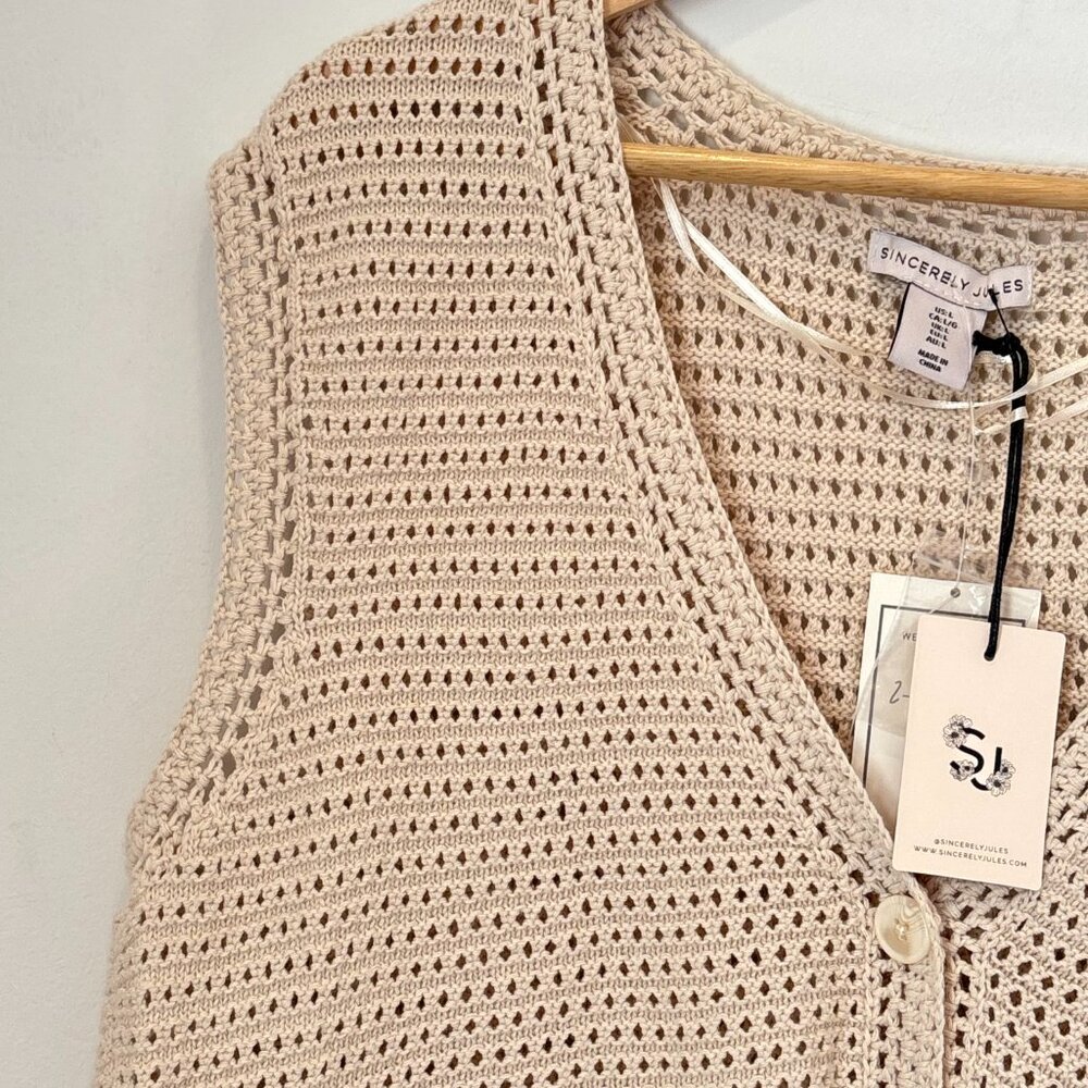 Sincerely Jules Crochet Open Knit Sleeveless Top Button SZ Large Beach Boho NEW - Picture 3 of 16